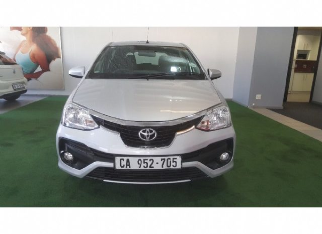 Toyota Etios 1.5 Xs 5 Door 2017 full