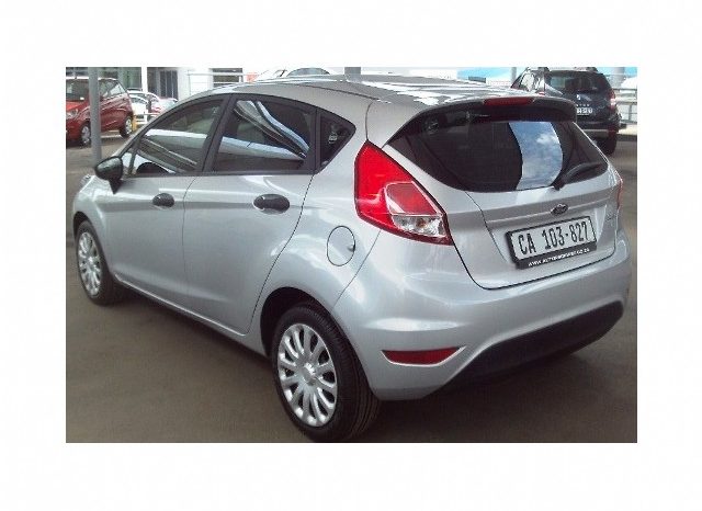 Ford Fiesta 1.4 Ambiente 5 Door 2017 full