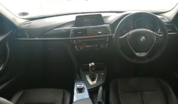 BMW 3 Series 320i Auto (F30) 2018 full