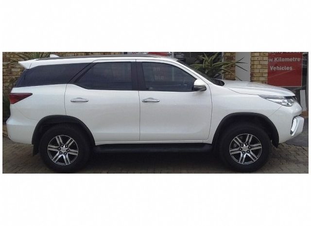 Toyota Fortuner 2.4 GD-6 4×4 Auto 2018 full