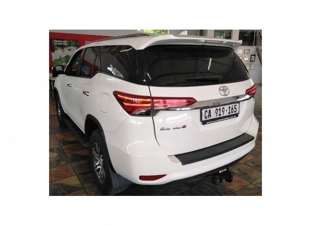 Toyota Fortuner 2.4 GD-6 Raised Body Auto 2018 full