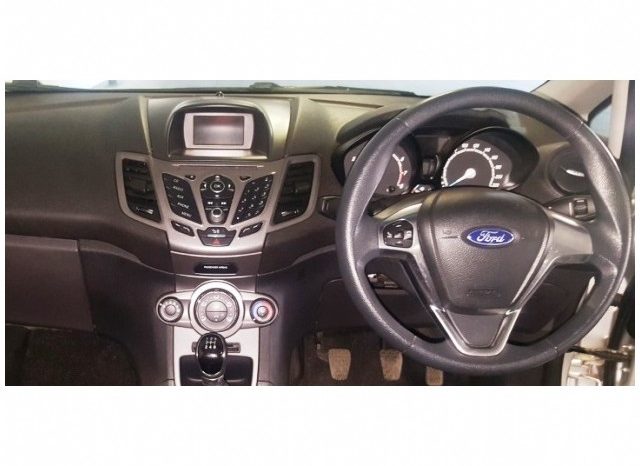 Ford Fiesta 1.4 Ambiente 5 Door 2017 full