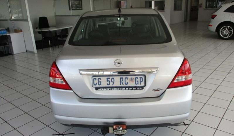 Nissan Tiida 1.8 Acenta 4-Door 2013 full