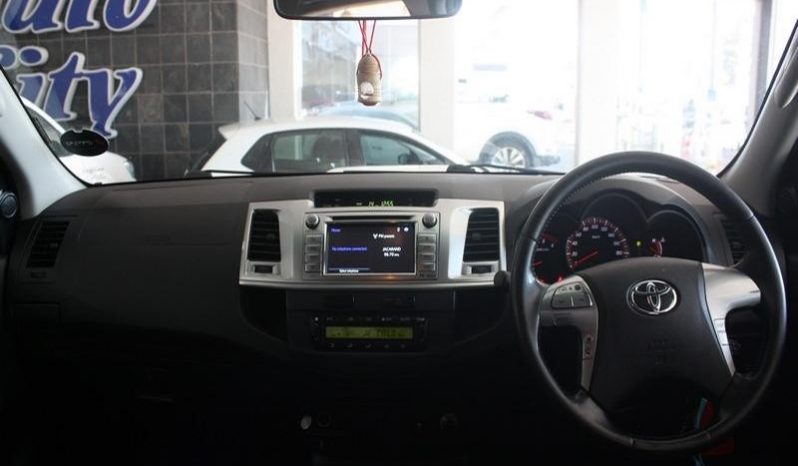 Toyota Hilux 3.0 D-4D D/cab 4X4 Raider Legend 45 2016 full