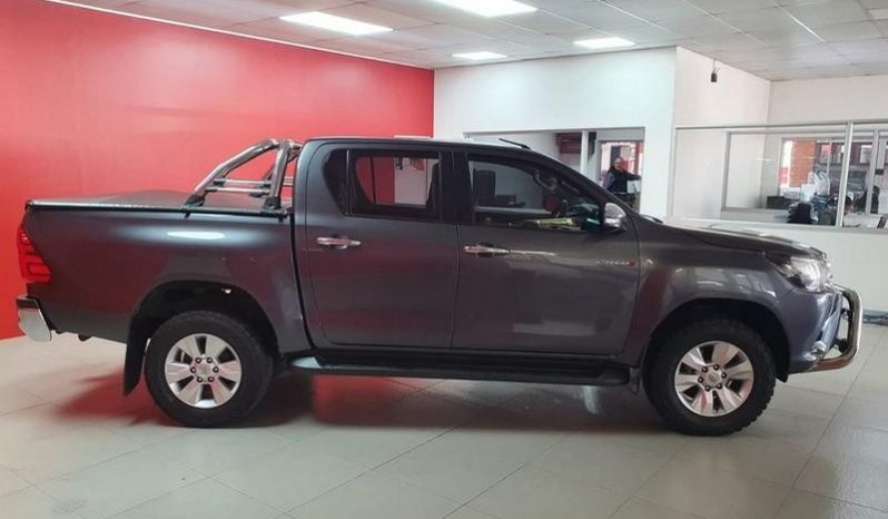 Toyota Hilux 2.8 Gd-6 D/cab Raider At 2017 full