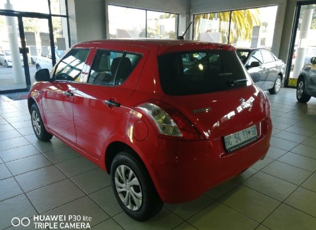 Suzuki Swift Hatch 1.2 GA 2017 full