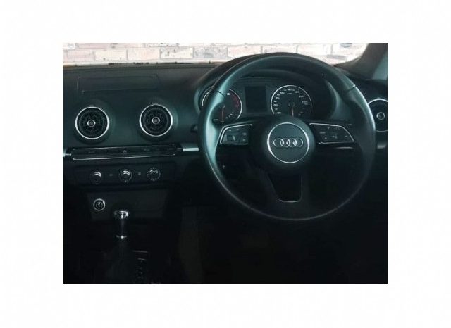 Audi A3 1.0 TFSI S-Tronic 2018 full