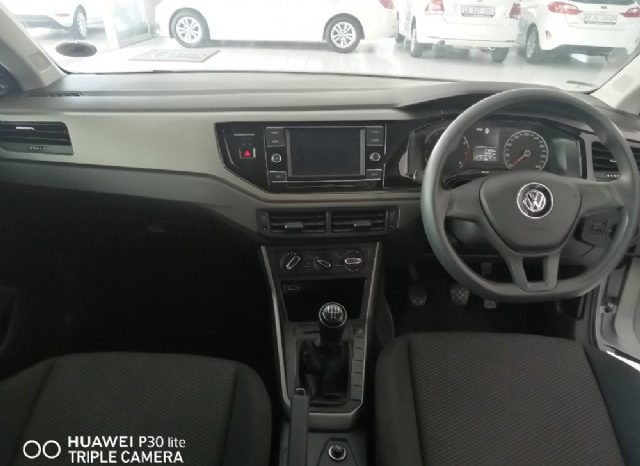 Volkswagen Polo 1.0 TSI Trendline 2018 full