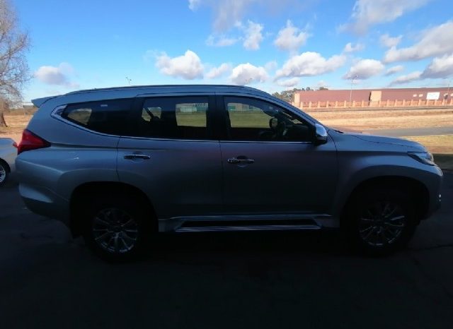 Mitsubishi Pajero Sport 2.4D Auto 2019 full