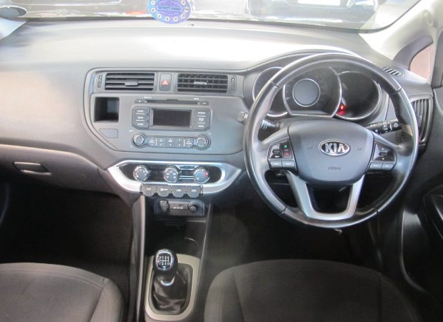 KIA Rio Hatch hatch 1.4 Tec 2014 full