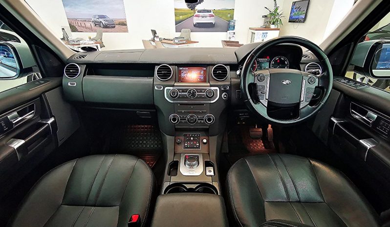 Land Rover Discovery 4 3.0 D V6 SE 2016 full