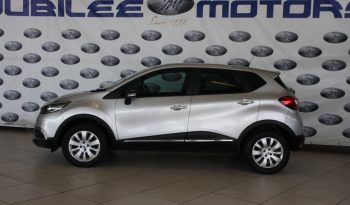 Renault Captur 900t expression 5dr (66kw) 2017 full