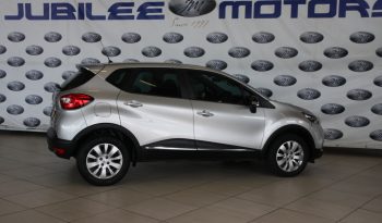 Renault Captur 900t expression 5dr (66kw) 2017 full