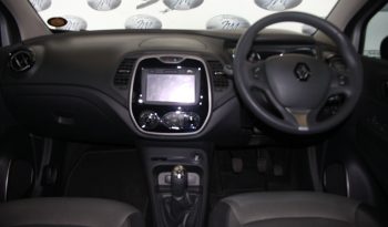 Renault Captur 900t expression 5dr (66kw) 2017 full