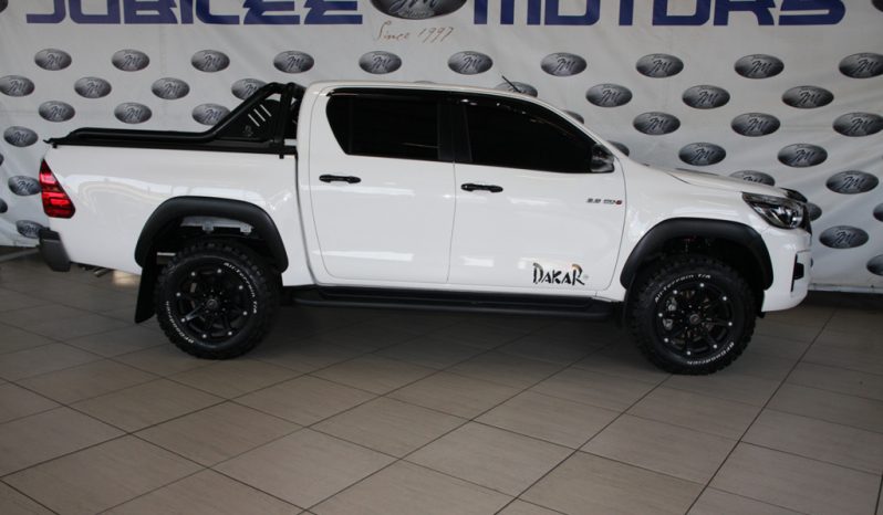 Toyota Hilux 2.8 gd-6 rb a/t raider p/u d/c 2018 full