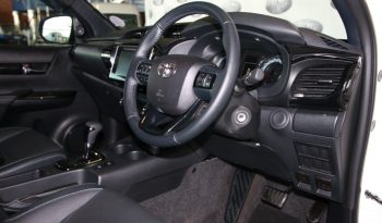Toyota Hilux 2.8 gd-6 rb a/t raider p/u d/c 2018 full