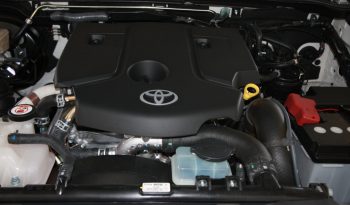 Toyota Hilux 2.8 gd-6 rb a/t raider p/u d/c 2018 full