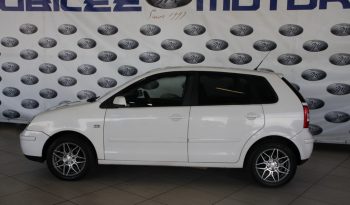 Volkswagen Polo 1.6 2005 full