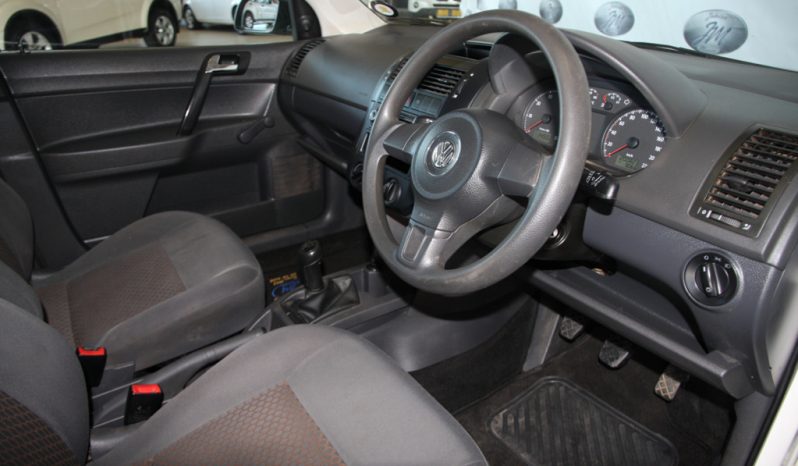 Volkswagen Polo Vivo 1.4 trendline 5dr 2014 full