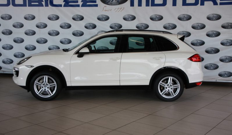 Porsche Cayenne S tiptronic (e2) 2011 full