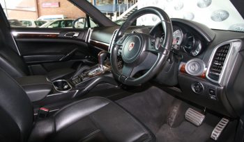 Porsche Cayenne S tiptronic (e2) 2011 full