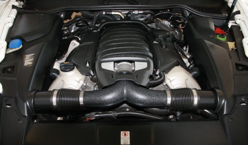 Porsche Cayenne S tiptronic (e2) 2011 full