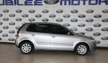 Volkswagen Polo 1.4 comfortline 2009 full