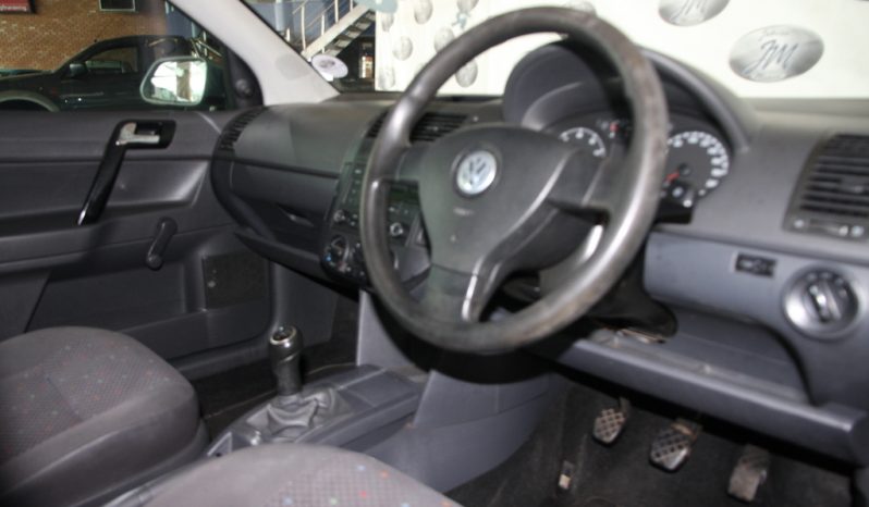 Volkswagen Polo 1.4 comfortline 2009 full