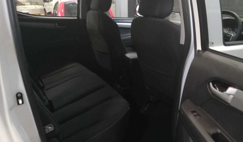 Isuzu KB 300 D-TEQ LX P/U D/C 2016 full