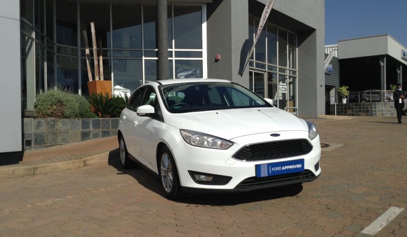 Ford Focus FOCUS 1.0 ECOBOOST TREND 5Dr 2017 full