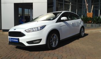 Ford Focus FOCUS 1.0 ECOBOOST TREND 5Dr 2017 full