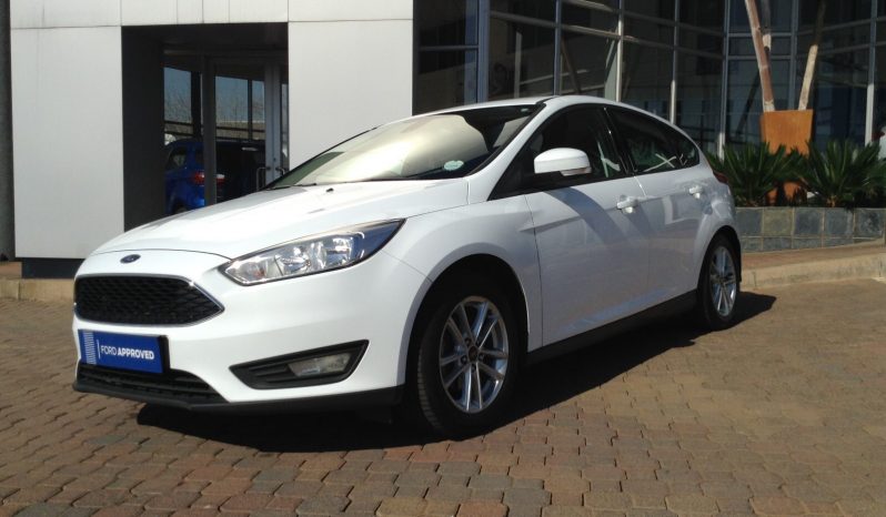 Ford Focus FOCUS 1.0 ECOBOOST TREND 5Dr 2017 full
