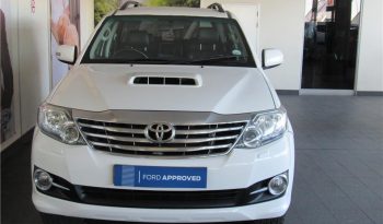 Toyota Fortuner FORTUNER 3.0D-4D R/B A/T 2015 full