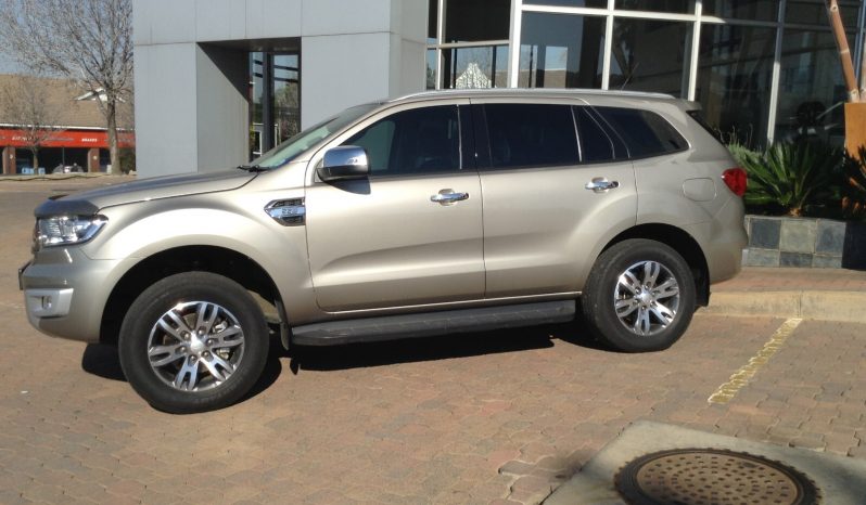 Ford EVEREST EVEREST 2.2 TDCi XLT A/T 2017 full