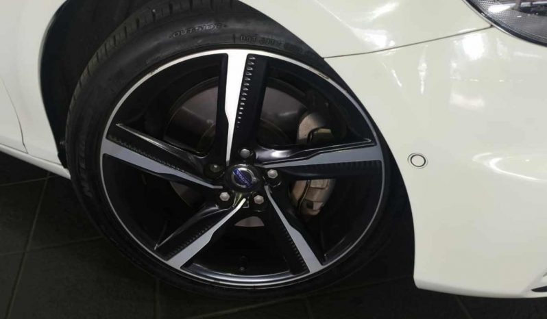 Volvo V40 V40 D3 R-DESIGN GEARTRONIC 2013 full
