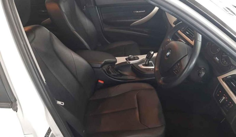 BMW 3 Series 320i A/T (F30) 2015 full