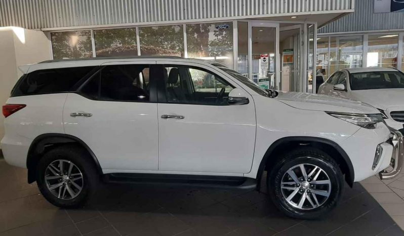 Toyota Fortuner FORTUNER 2.8GD-6 4X4 A/T 2019 full